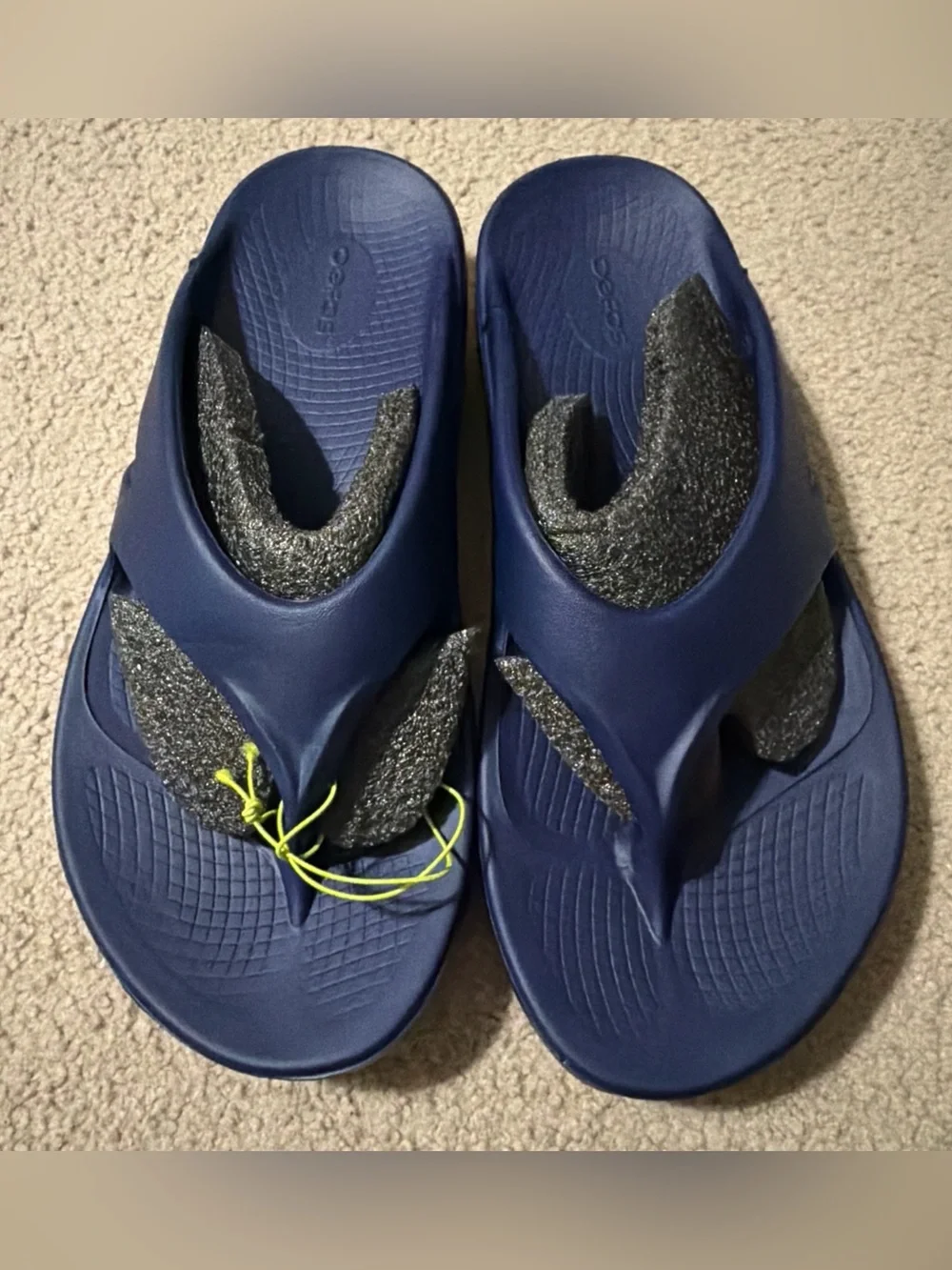 OOFOS Men’s 10 Women’s 12 OORIGINAL Recovery Sandal Flip Flop Style #1000 NEW